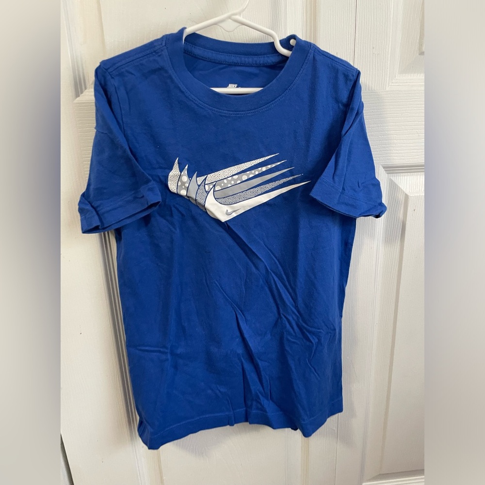 Nike kids Tshirt
